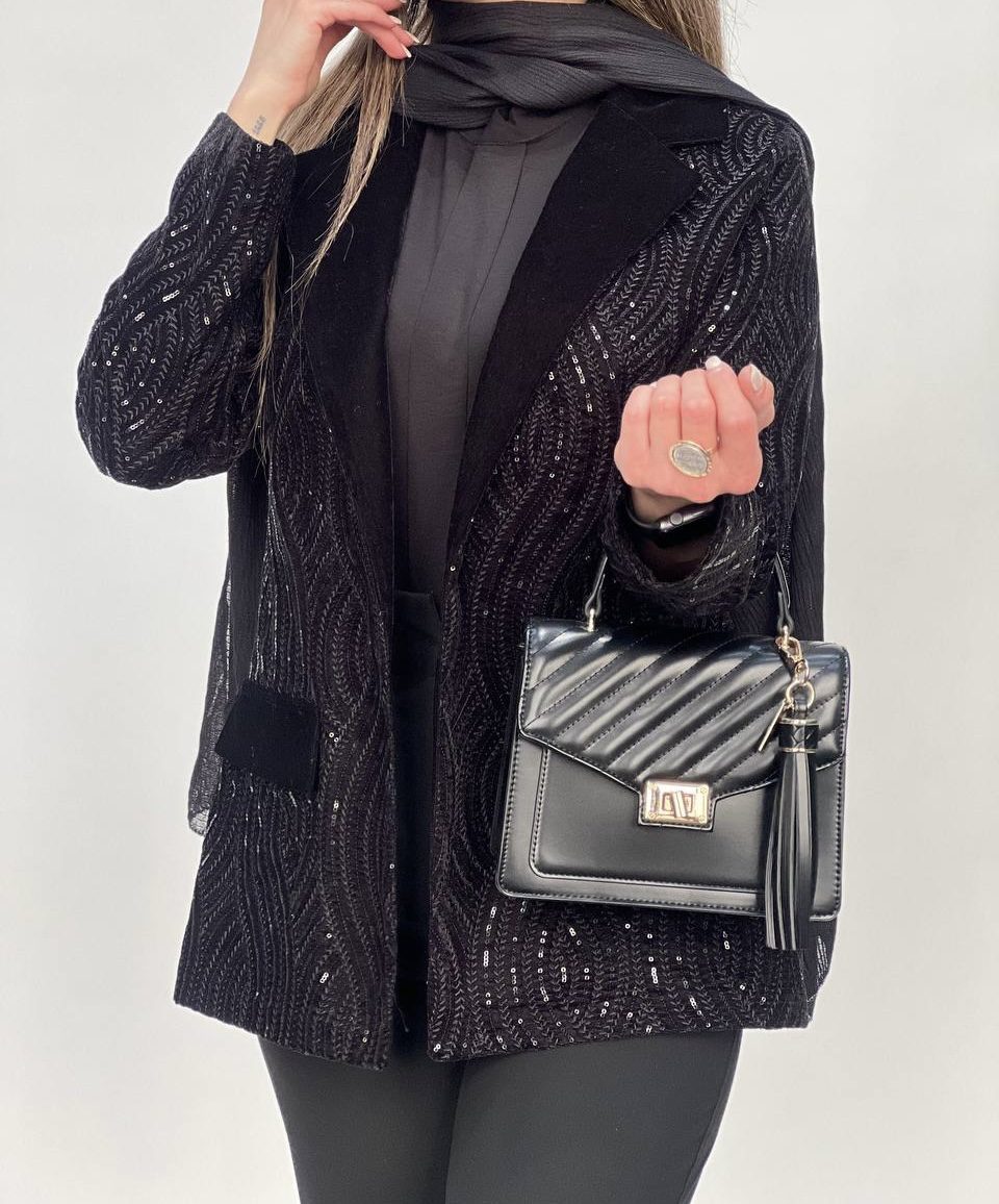 مانتو آوینا