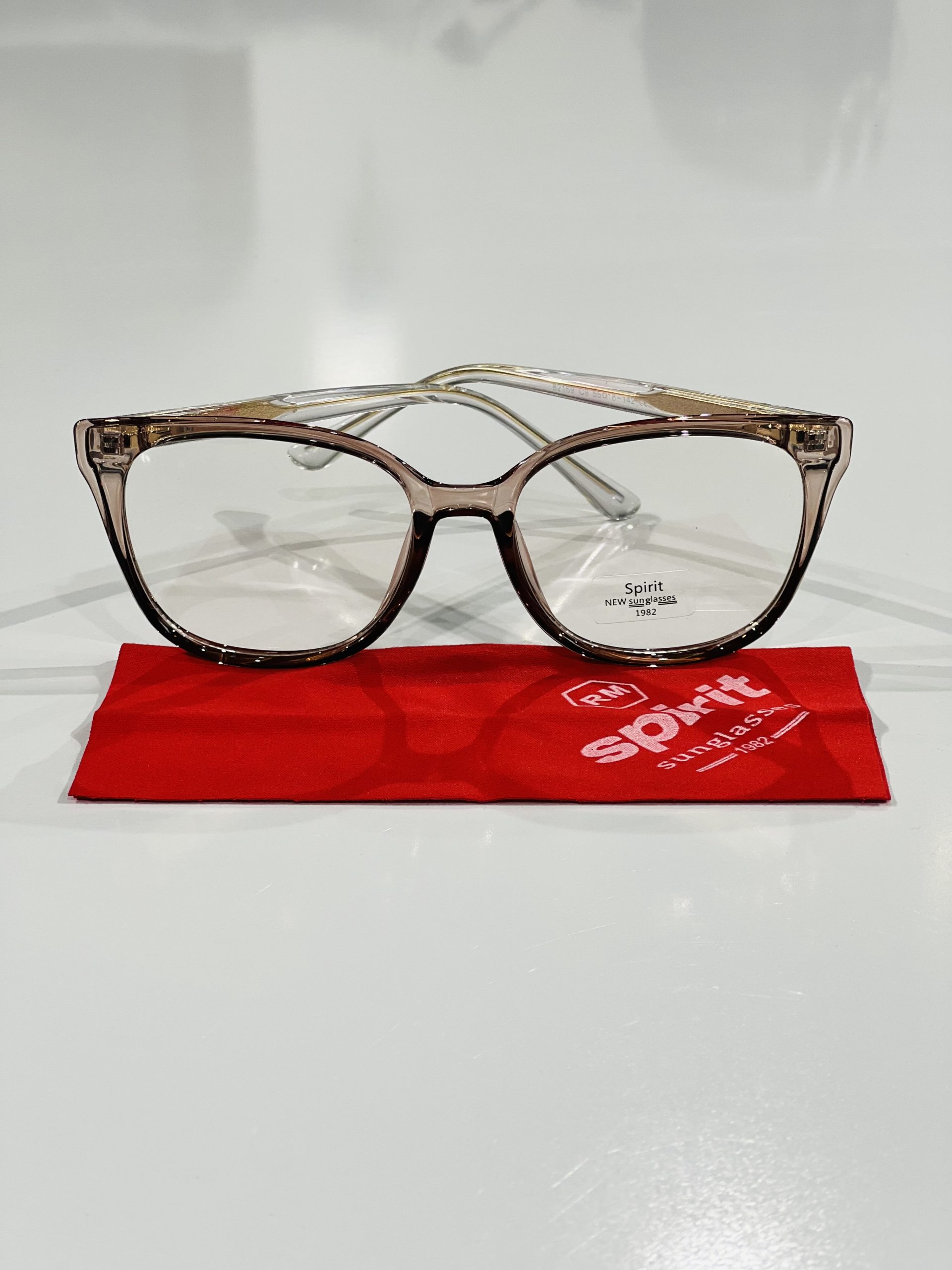 عینک کد 83 - تصویر 13