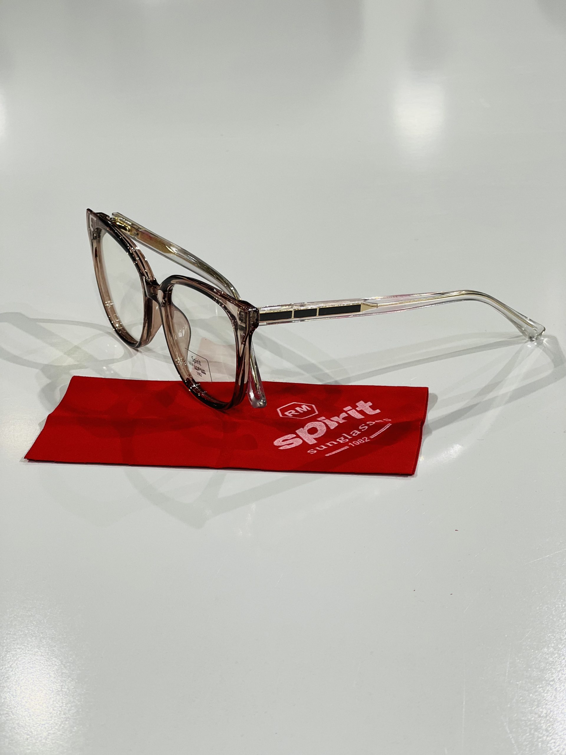 عینک کد 83 - تصویر 12