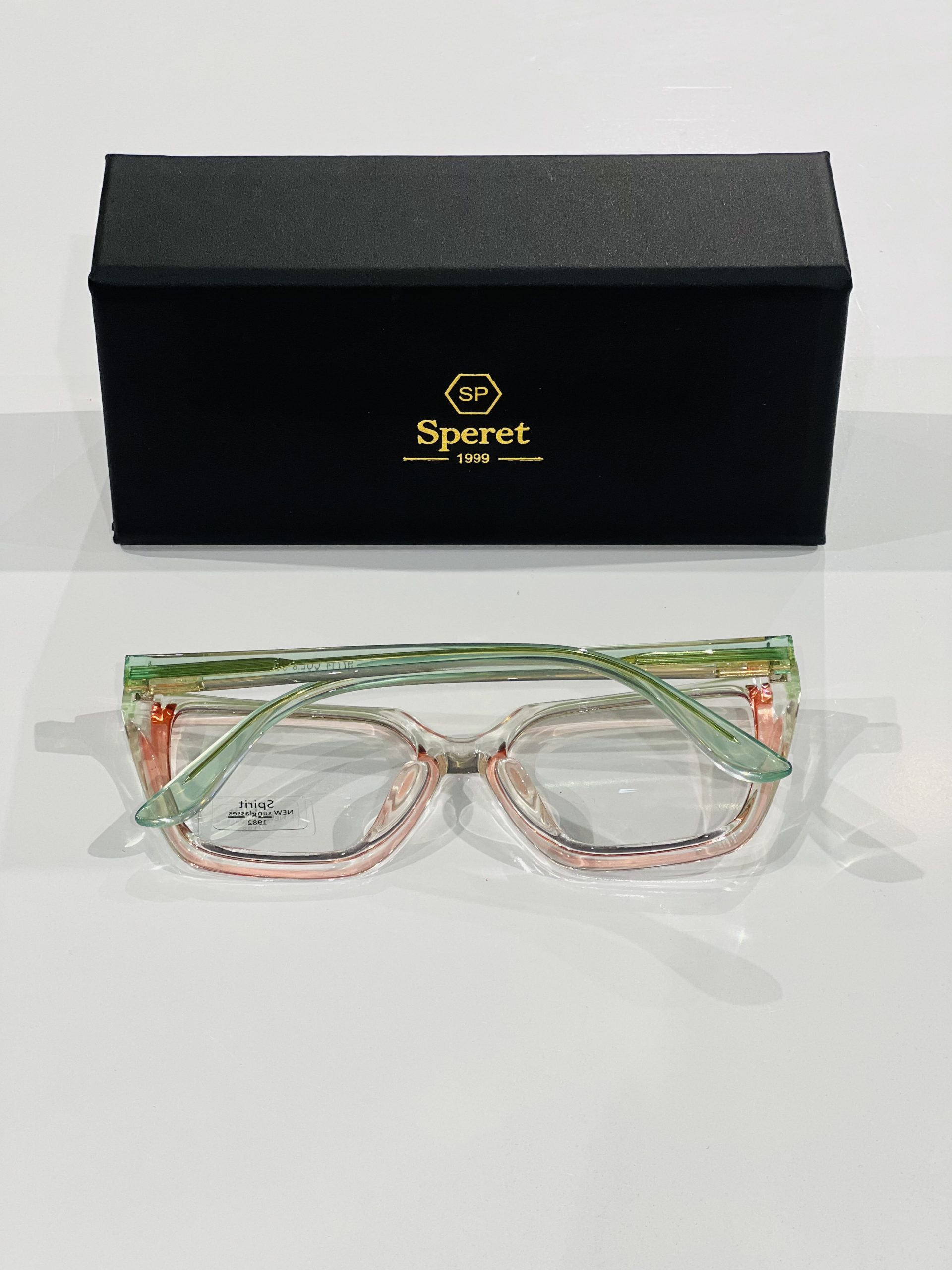 عینک کد 88 - تصویر 11