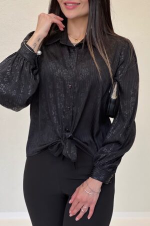 شومیز‌ جلوگره ۱۱۲۷